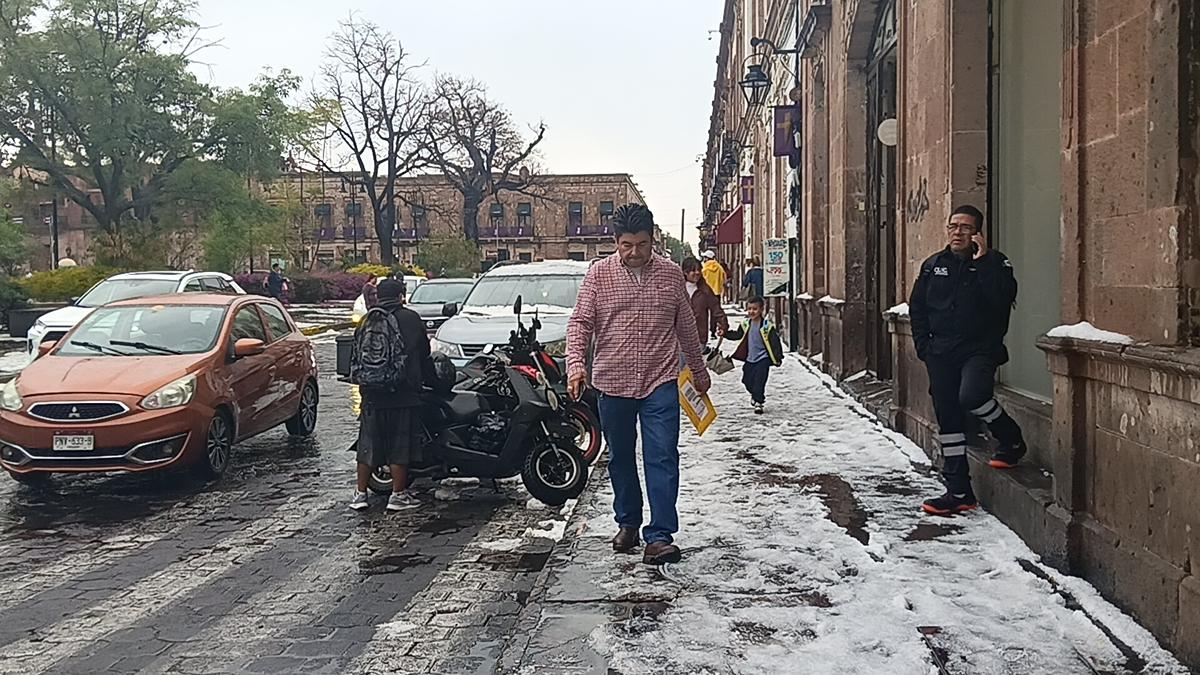 Granizada cubre centro de blanco en Morelia; PC inicia recorridos de supervisión