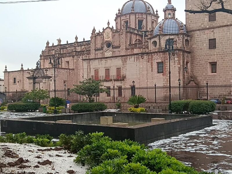 Granizada cubre de blanco Morelia; PC inicia recorridos de supervisión