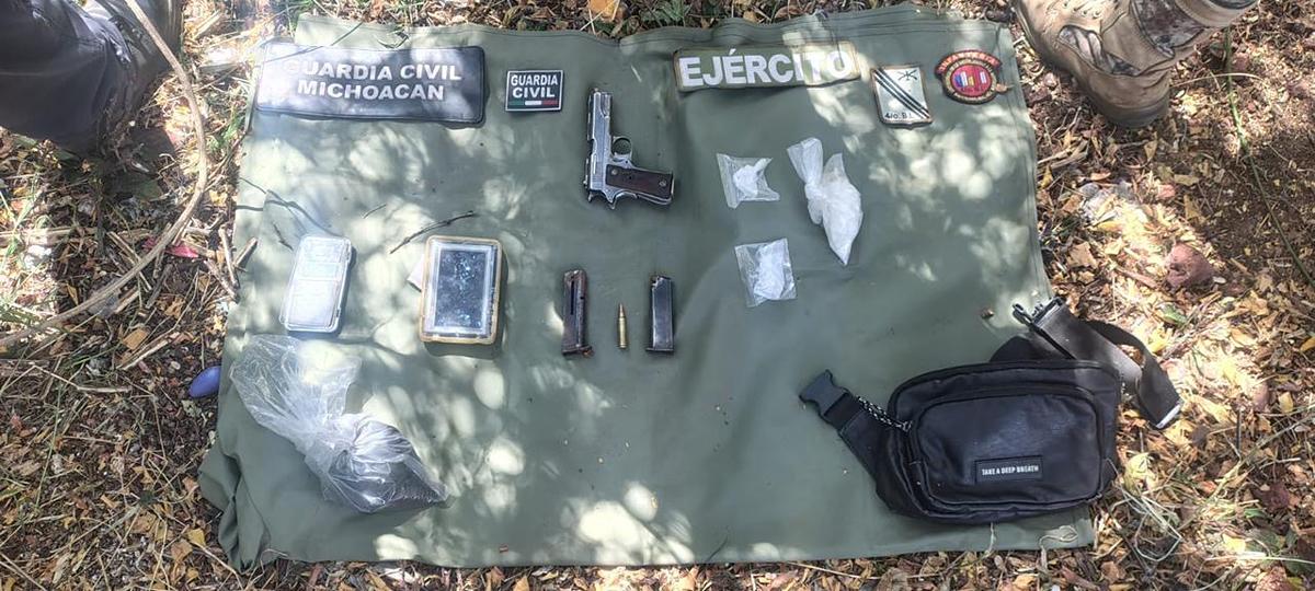 Hombre es detenido por posesión de un arma de fuego y droga en Puruándiro: SSP