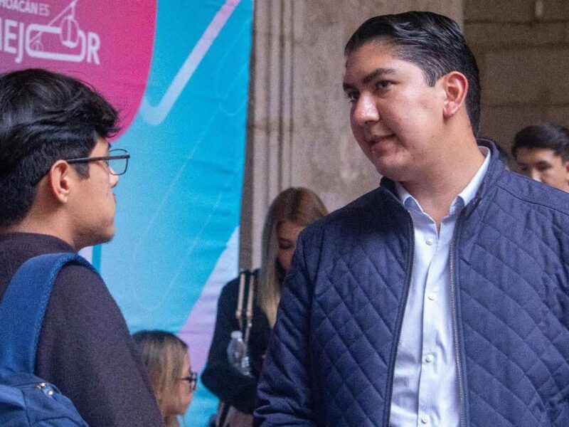 Ijumich instala módulos informativos para facilitar registro al programa de internet gratuito