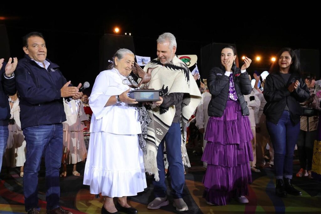 Inaugura Bedolla 5.ª edición de la K’uínchekua, en honor a las fiestas patronales de Michoacán-2
