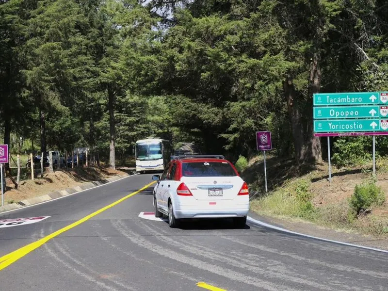 Inaugura Bedolla rehabilitación de la carretera Madero-Tacámbaro; se impulsa el desarrollo agrícola