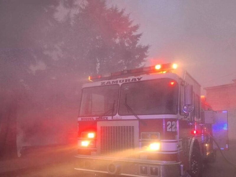 Incendio en vivienda de Zitácuaro moviliza a bomberos 3