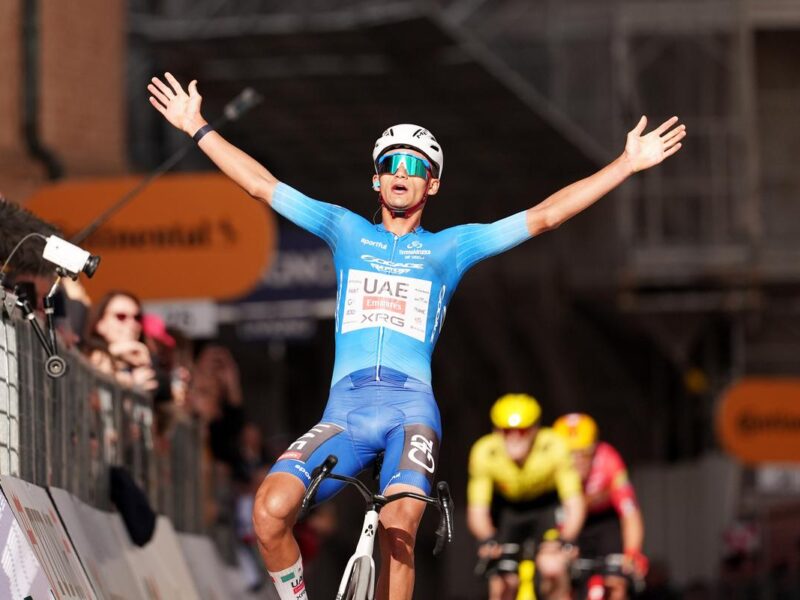 Isaac del Toro muy cerca de ganar la Tirreno Adriático 2026 al conquistar la Etapa 6