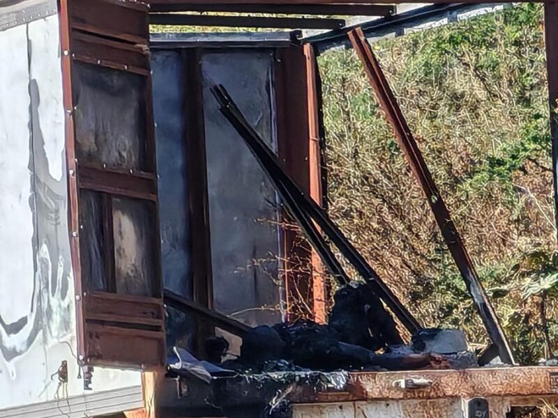 Localizan el cadáver de una mujer al interior de una caja de refrigeración en Morelia