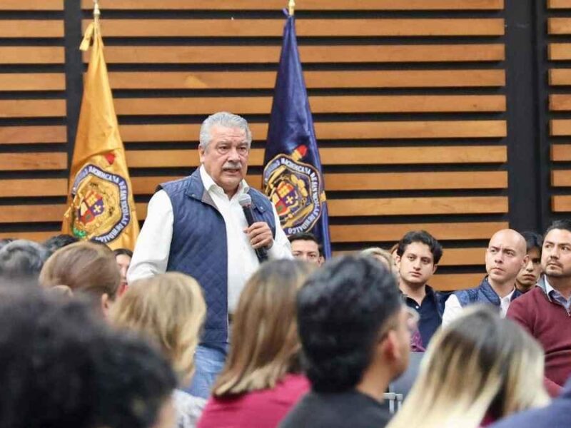 Raúl Morón impulsará a la Universidad Michoacana como corazón de transformación social