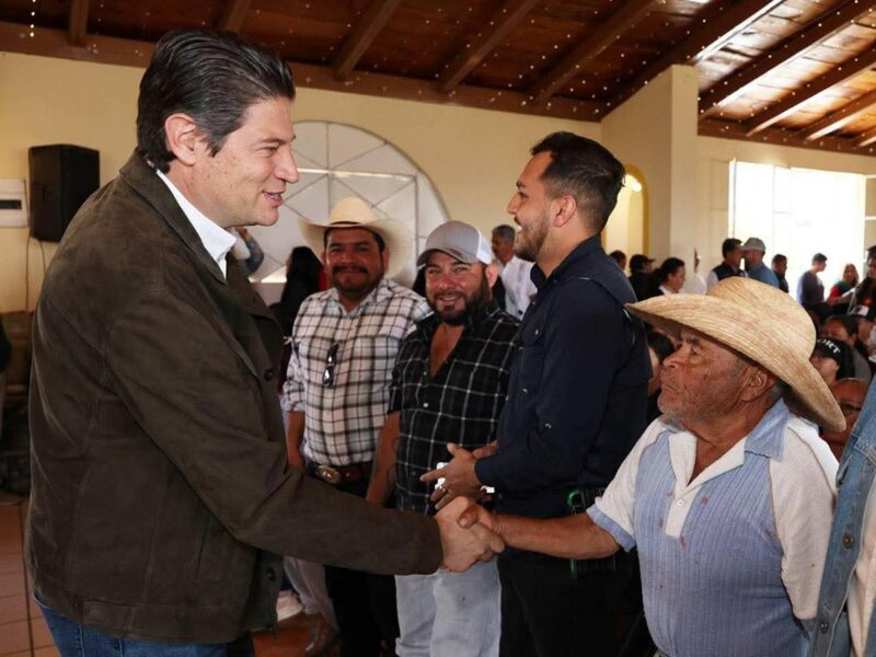 Reprocha Alfonso Martínez abandono federal al campo