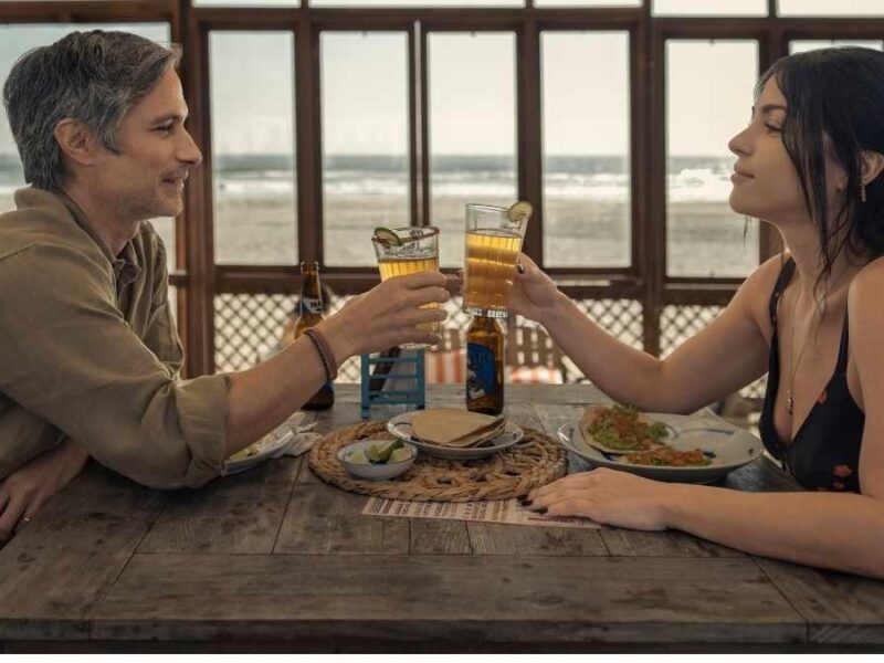 Santita en Netflix: Estreno, elenco y de qué trata la serie 2