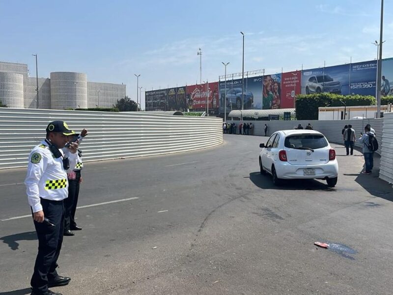 Taxistas logran acuerdo a su favor después de bloqueo del AICM; liberan la Terminal 1