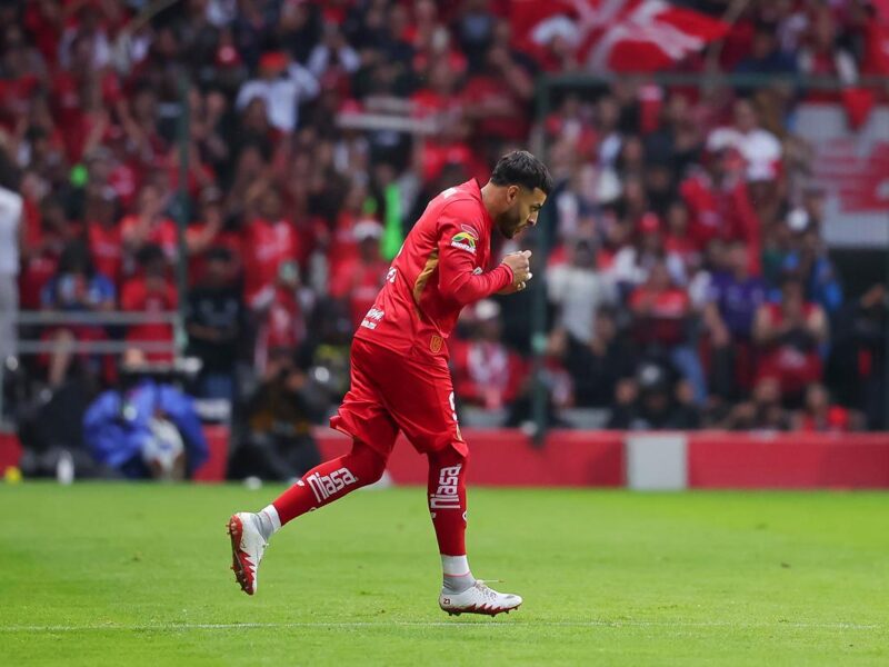 Toluca Juárez eregreso Alexis Vega