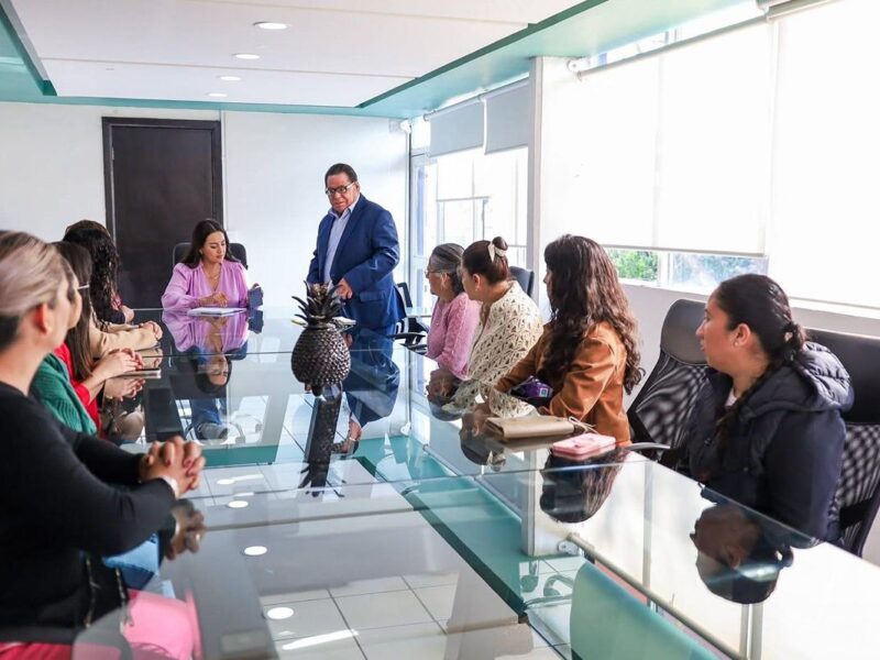 Trabajar en equipo, la base para dar resultados en Zacapu: Mónica Valdez Pulido