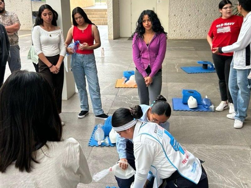 UMSNH capacita en primeros auxilios a entrenadores, docentes y deportistas