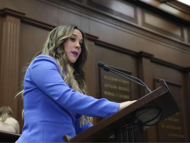 La diputada Xóchitl Ruiz impulsa la salud digital en Michoacán mediante una reforma que permite a los municipios acceder a plataformas estatales para agilizar la atención médica