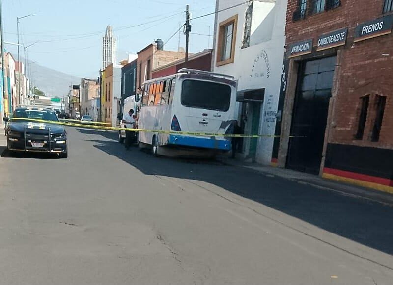 Adulto mayor fallece mientras viajaba en transporte público en Morelia