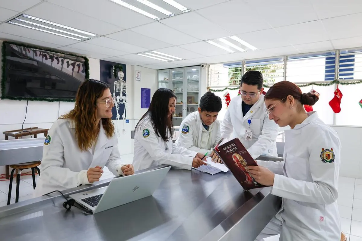 Aprueba UMSNH reglamento del Programa de Tutorías