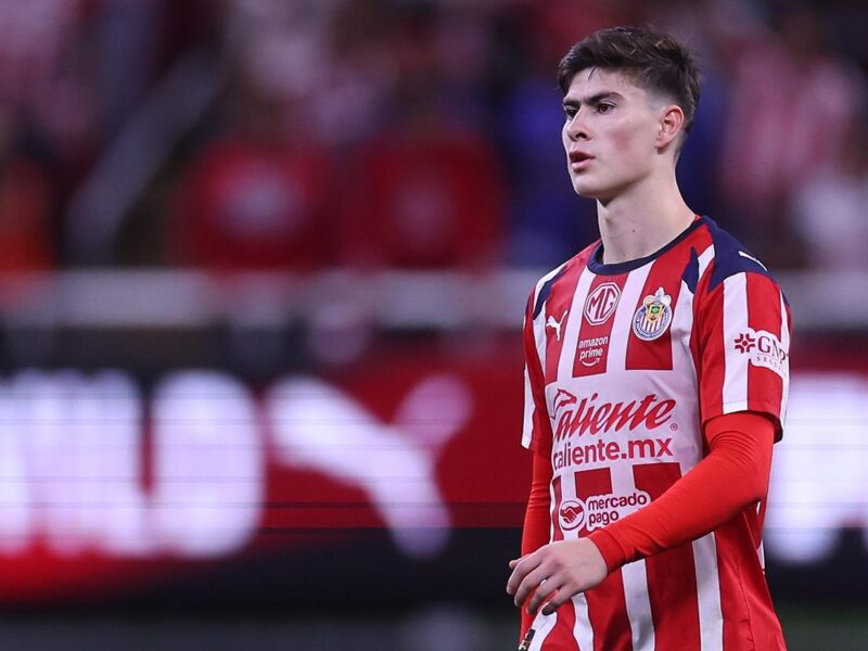 Armando ‘La Hormiga’ González le da angustioso empate a Chivas ante Pumas