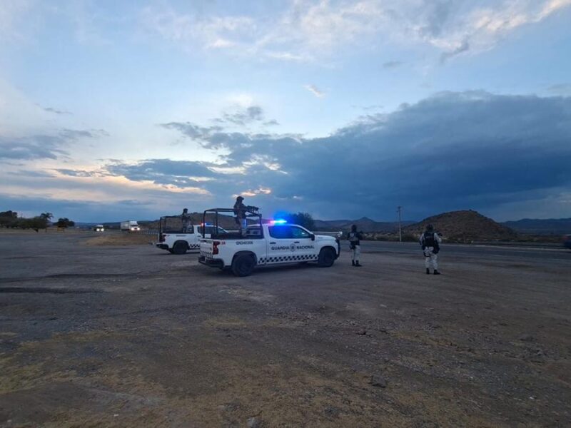 Aseguran casi dos toneladas de cocaína en retén militar de Sonora