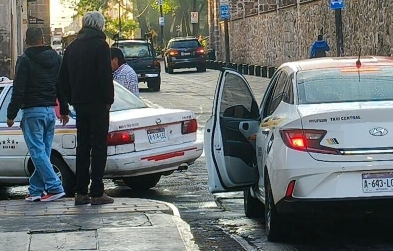 Bloqueo en CAM Morelia, por 22 sitios sin permiso; liberan tras reunión