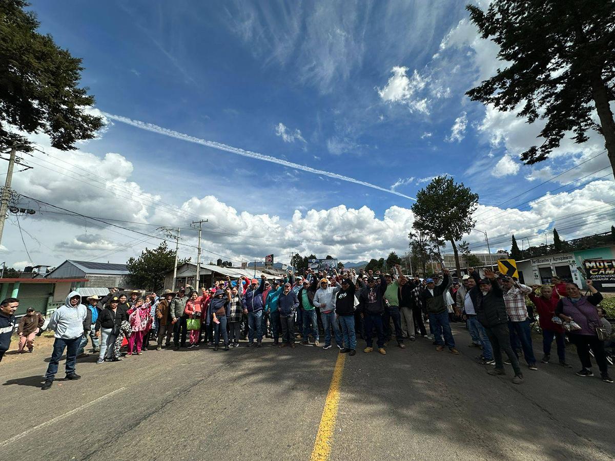 Comunidades indígenas activan bloqueos carreteros en Michoacán