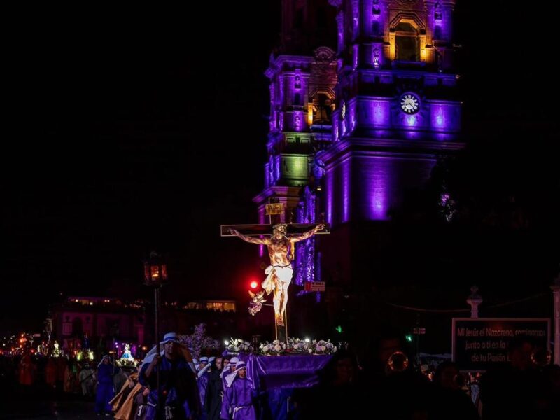Descubre las procesiones del silencio más emblemáticas de Michoacán