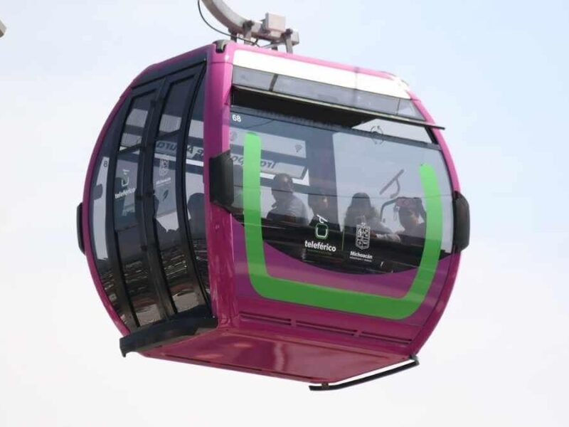 El teleférico de Uruapan transforma el traslado a las escuelas