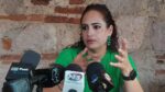 En México, madres solteras que sostienen a sus hijos están obligadas a pedir permiso para viajar con ellos