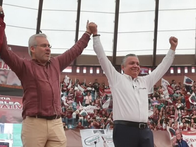 Espaldarazo de Bedolla a Luis Navarro; hizo "milagro financiero", afirma