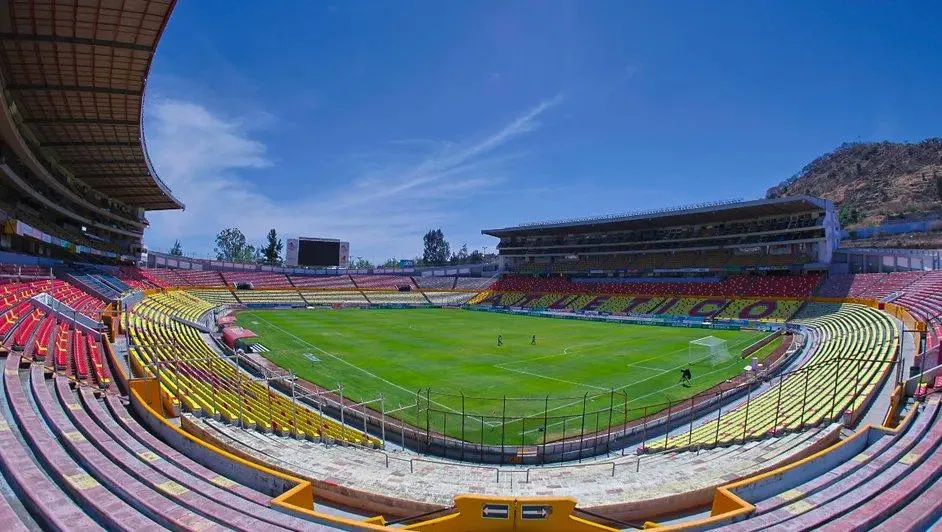estadio de morelia suma 37 años