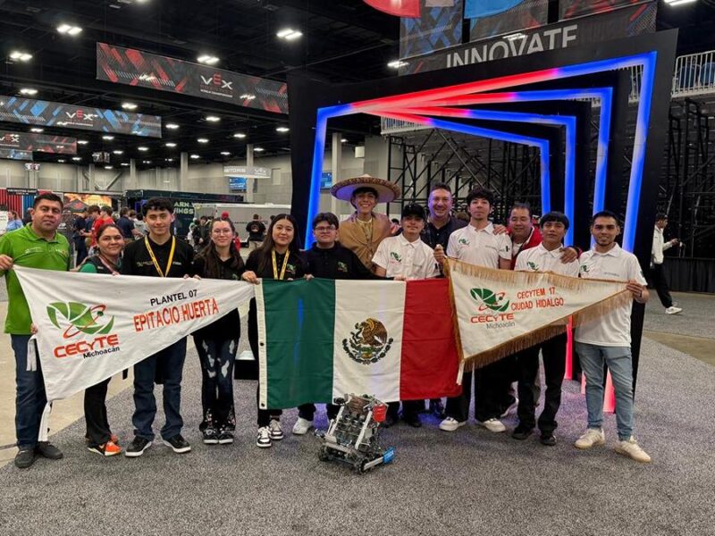 Estudiantes del Cecytem ya compiten en el Mundial de Robótica en EE.UU.