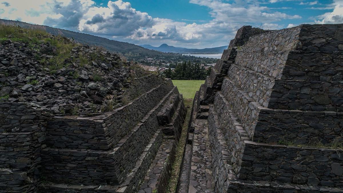 Explora las zonas arqueológicas de Michoacán