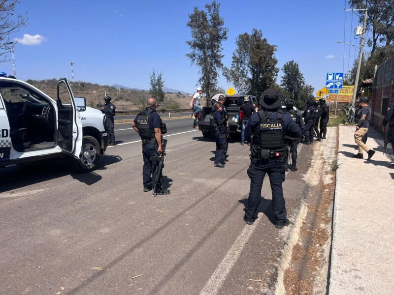 FGE desplegó acciones operativas tras agresión contra personal en Aquila