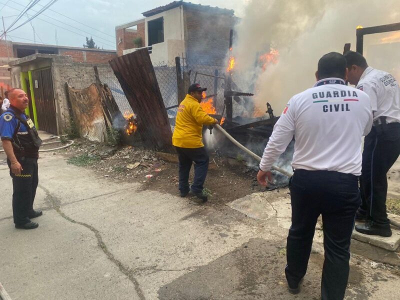 Incendio viviendas poniente Morelia 1