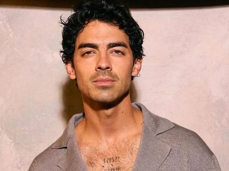 Joe Jonas hace público su romance con la modelo Tatiana Gabriela al hacerla “Instagram official”