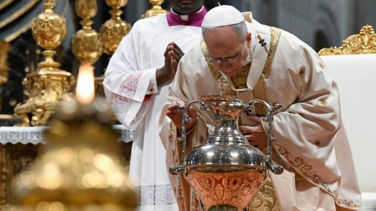 León XIV celebra misa de Cena del Señor