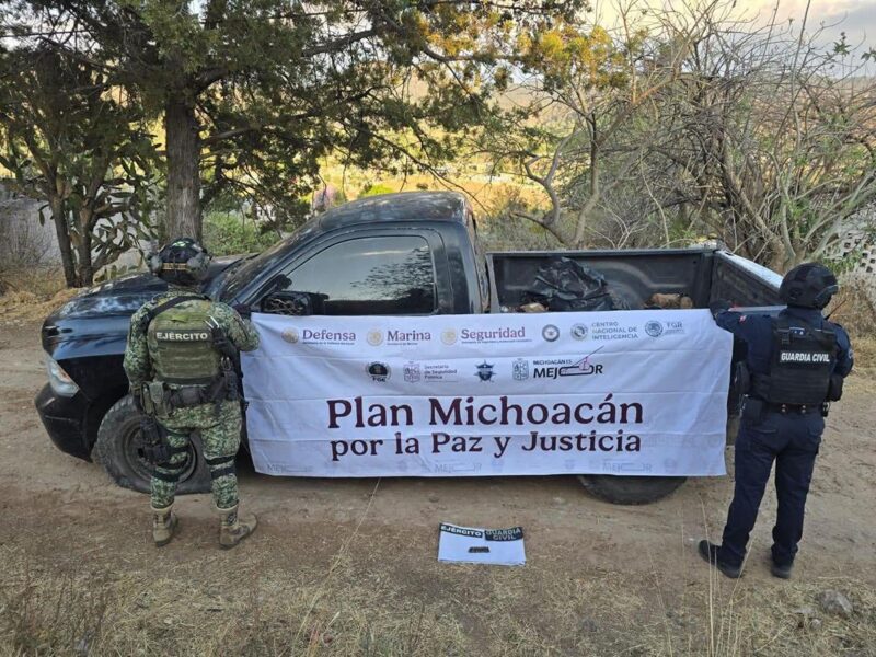 Localizan camioneta con reporte de robo y 11 cartuchos útiles en su interior tras hechos violentos en Zinapécuaro