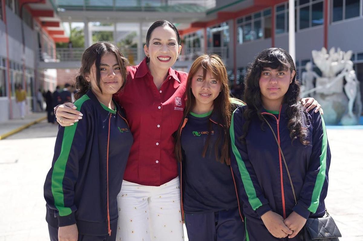 Michoacán garantizará acceso al bachillerato sin examen