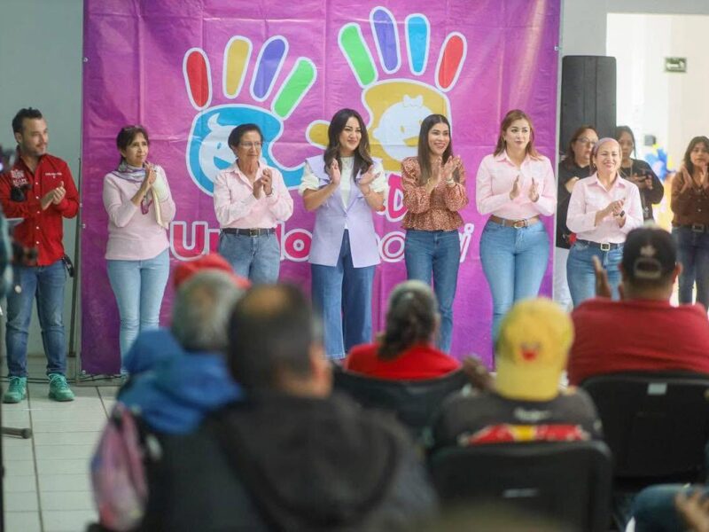 Monica Valdez Pulido entrega apoyos funcionales y actas de nacimiento en Zacapu