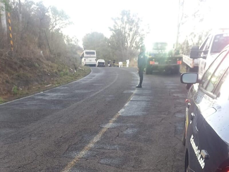Motociclista pierde la vida al perder el control de su unidad y derrapar en Morelia