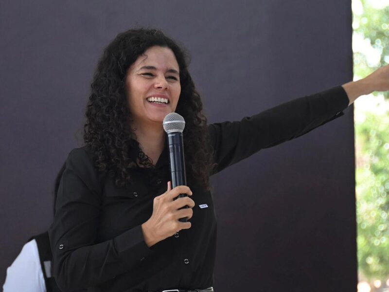 Niega Sheinbaum salida de Luisa María Alcalde como presidenta de Morena
