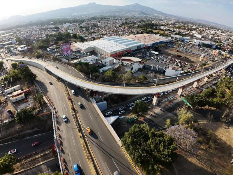 Pago del refrendo vehicular “va de vuelta” en obras de infraestructura para Michoacán: Bedolla