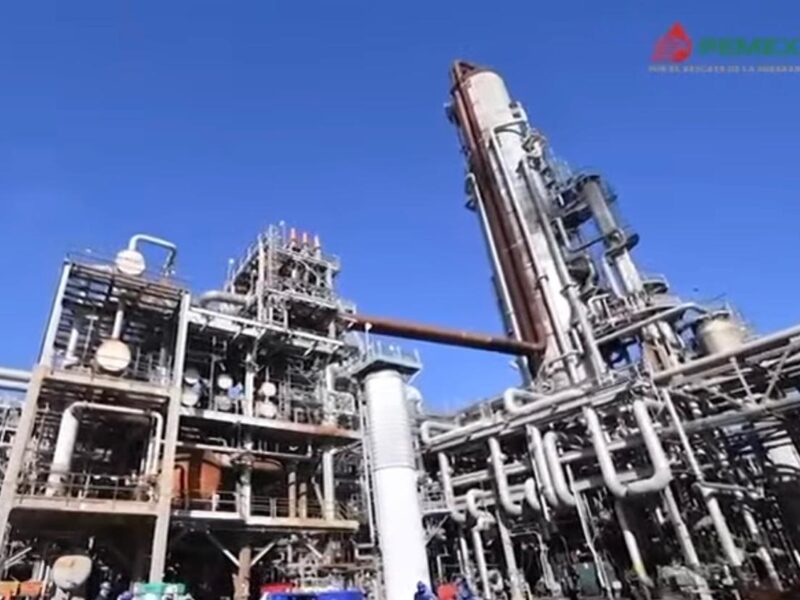 Pemex confirma derrame de diésel en Deer Park; lo atribuye a un percance entre dos buques