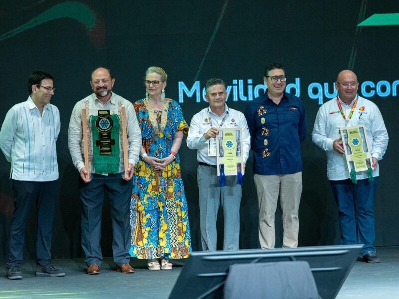 Premian a Michoacán por la Monarca como la mejor experiencia natural de México