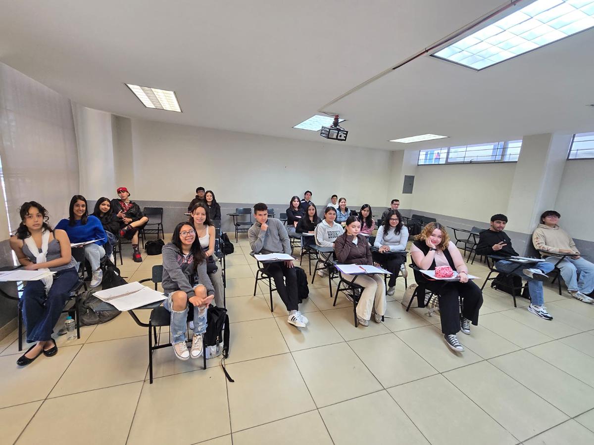 regresan alumnos de la UMSNH a clases para concluir semestre