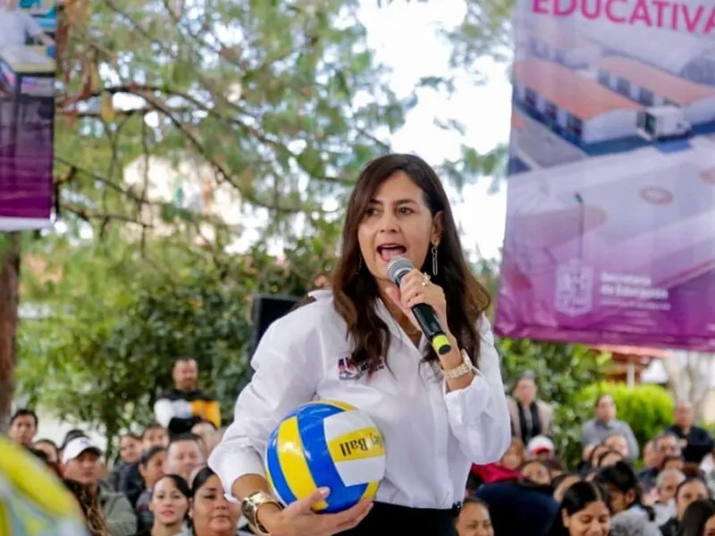 Se reduce el rezago educativo y deserción escolar en Michoacán