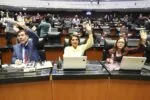 Senado aprueba jornada laboral de 40 horas sin descanso adicional