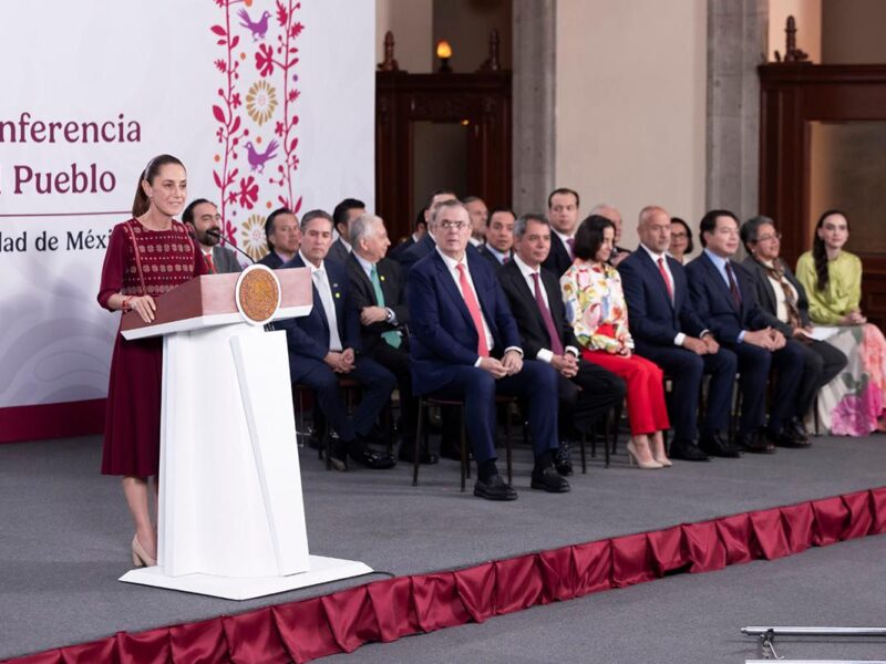 Sheinbaum anuncia acuerdo para fomentar la industria mexicana del acero con contrataciones públicas