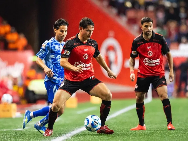 Sorprenden los Xolos y con un gol solitario se imponen a los Tigres de la UANL