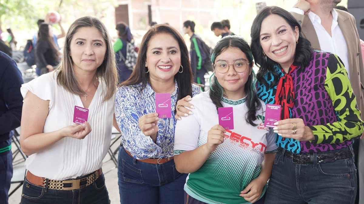 transforma el traslado a las escuelas teleférico de Uruapan