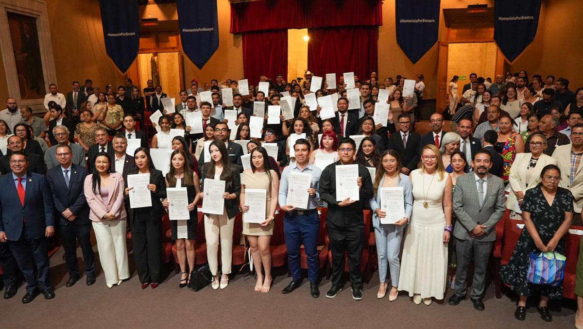 UMSNH brilla por la excelencia académica de nicolaitas reconocidos por Ceneval EGEL-1