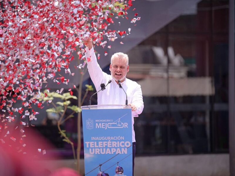 Uruapan vuela alto; inaugura Bedolla el primer teleférico de Michoacán